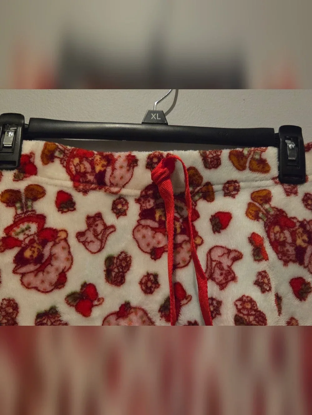 ​Strawberry Shortcake Plush Fleece Pajama Shorts White Red Women's Size 2XL EUC